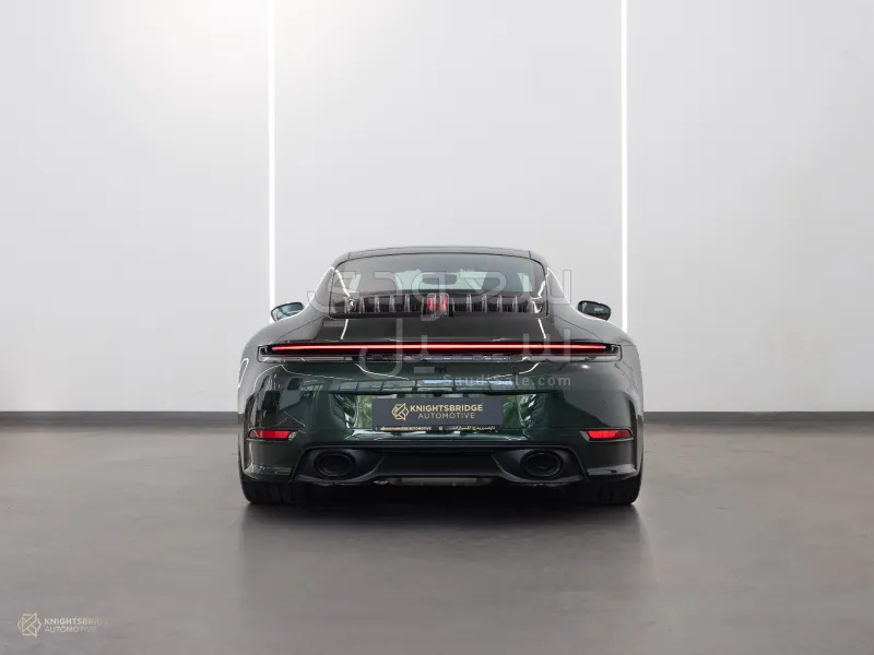 2026 بورش 911 كاريرا
