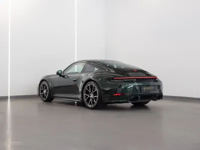 2026 بورش 911 كاريرا