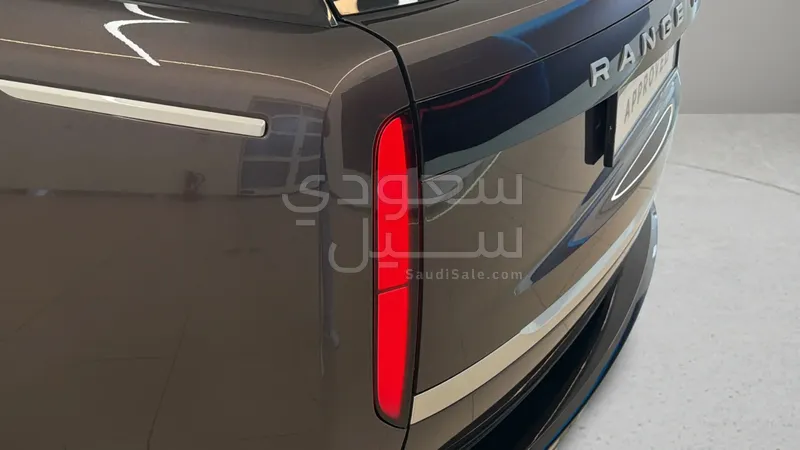 2025 لاند روفر رينج روفر اوتوبيوغرافي