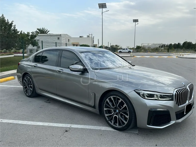 2020 بي ام دبليو الفئة السابعة 730 إل أي