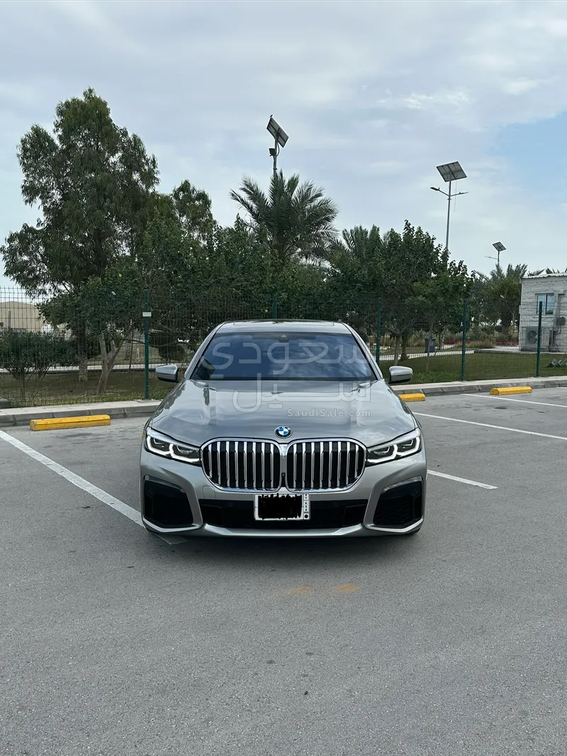 2020 بي ام دبليو الفئة السابعة 730 إل أي