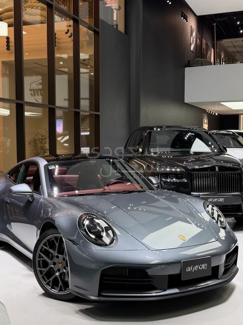 2025 بورش 911 كاريرا