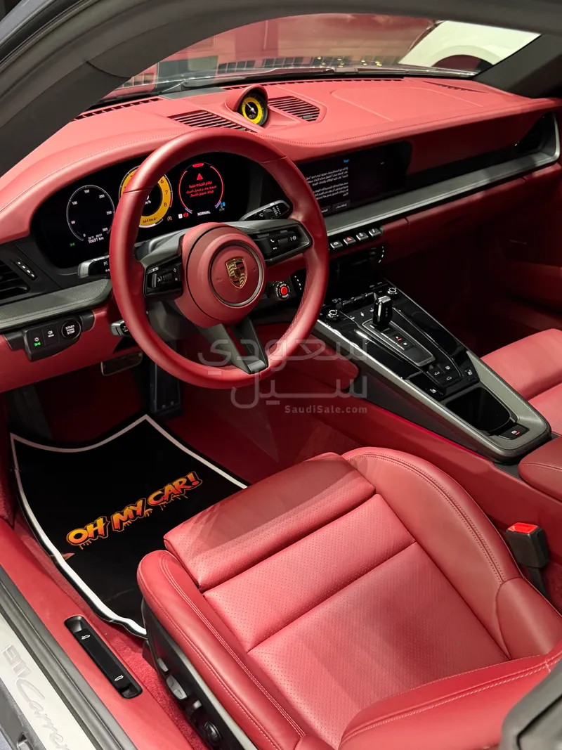 2025 بورش 911 كاريرا
