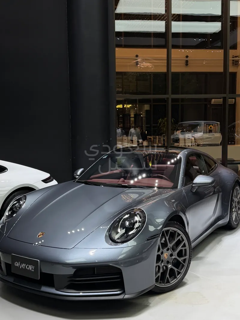 2025 بورش 911 كاريرا