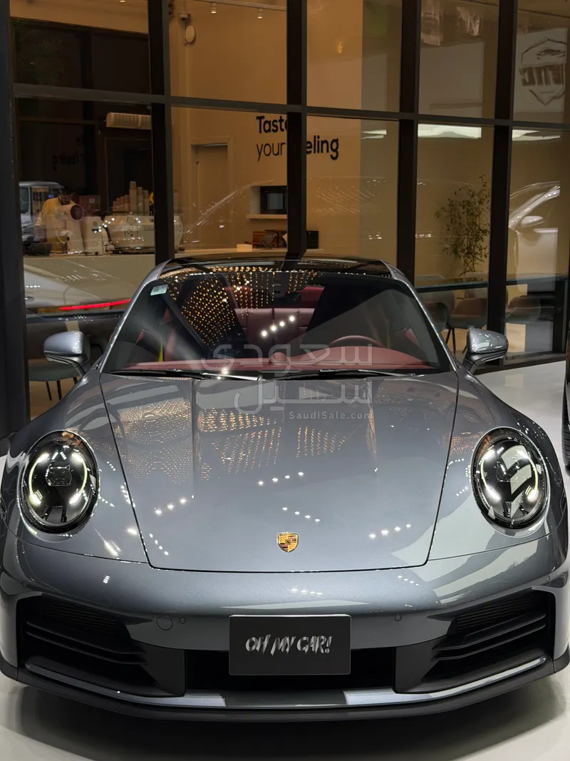 2025 بورش 911 كاريرا