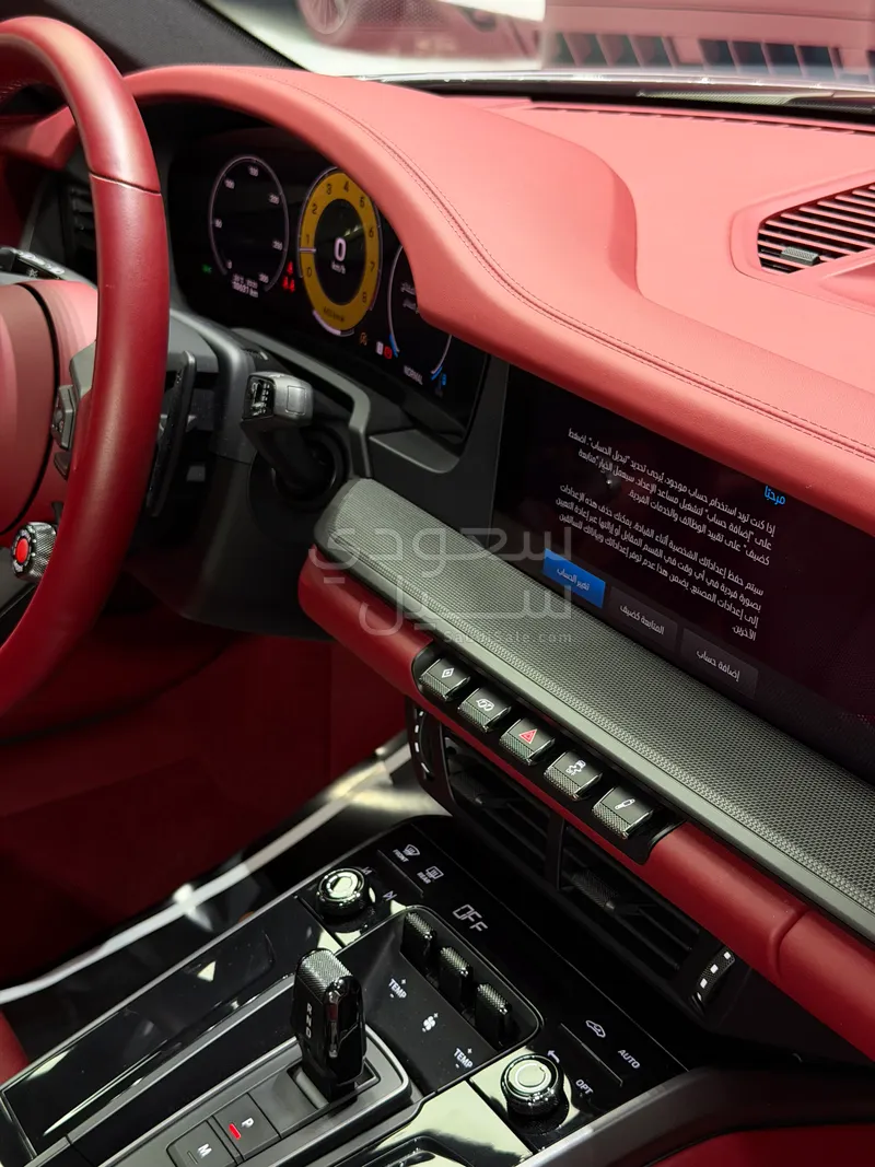 2025 بورش 911 كاريرا