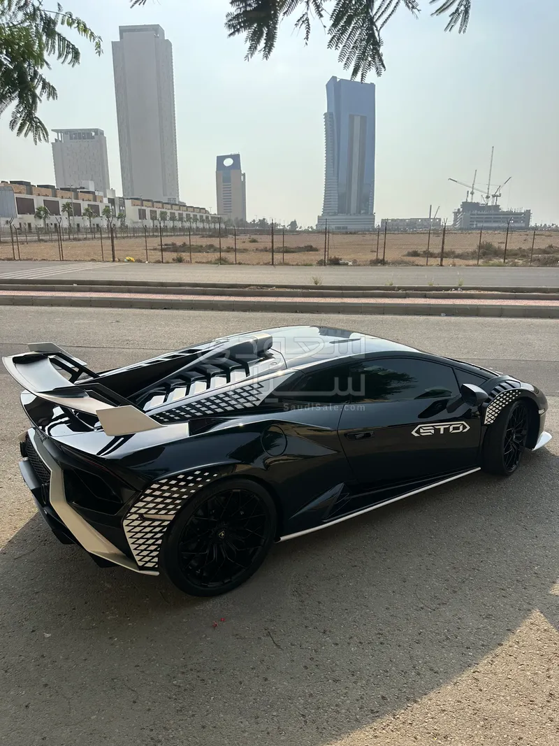 2022 لمبرجيني هوراكان إس تو أو