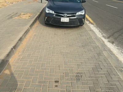 2017 تويوتا كامري جي ال