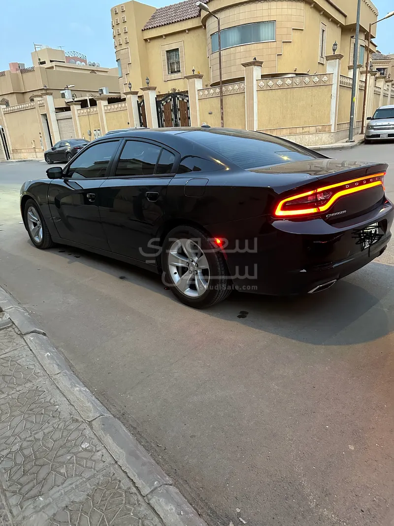 2019 دودج تشارجر اس اكس تي