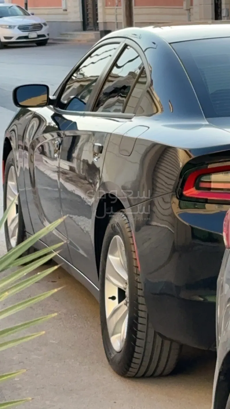 2019 دودج تشارجر اس اكس تي