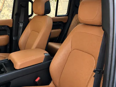 2023 لاند روفر ديفيندر V8 P525 ادشن