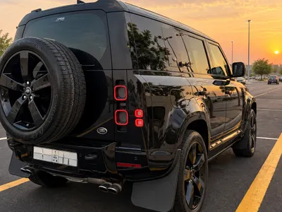 2023 لاند روفر ديفيندر V8 P525 ادشن