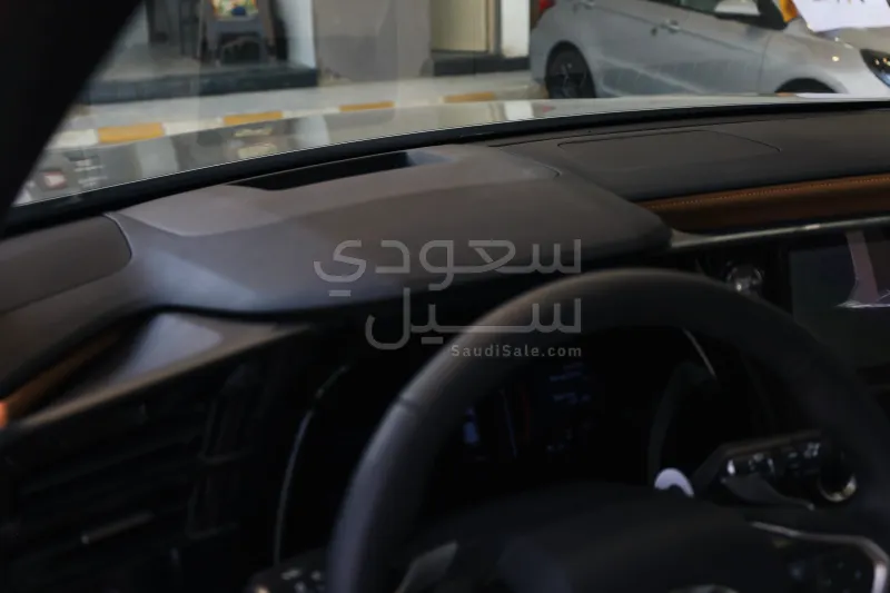 2026 لكزس أر إكس 350
