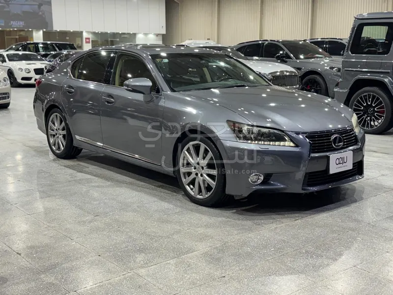 2014 لكزس جي إس 350
