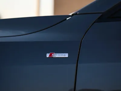 2023 اودي اي 7 55 تي اف اس اي