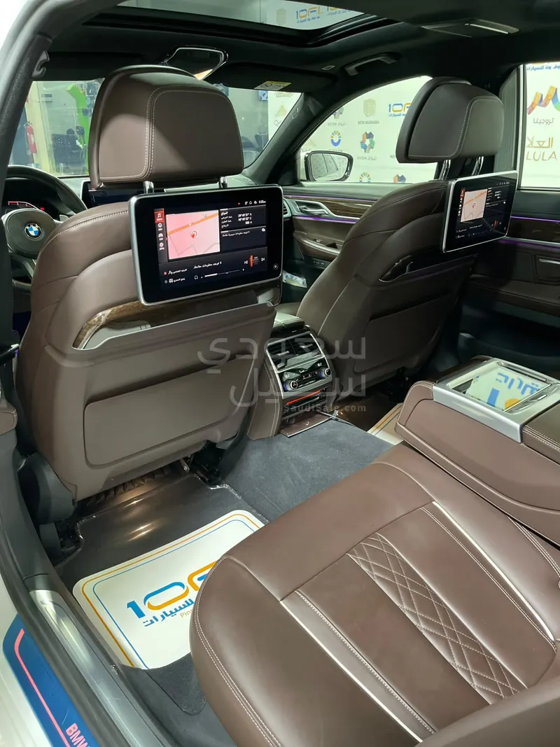 2020 بي ام دبليو الفئة السابعة 730 إل أي
