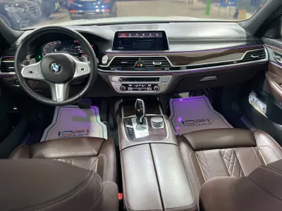2020 بي ام دبليو الفئة السابعة 730 إل أي