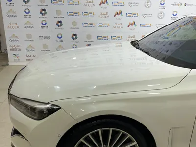 2020 بي ام دبليو الفئة السابعة 730 إل أي