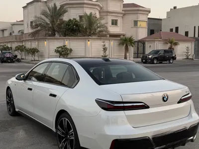 2023 بي ام دبليو الفئة السابعة 740أي