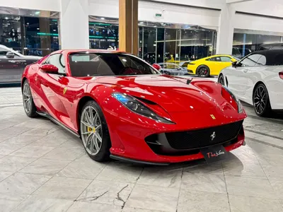 2021 فيراري 812 جي تي اس