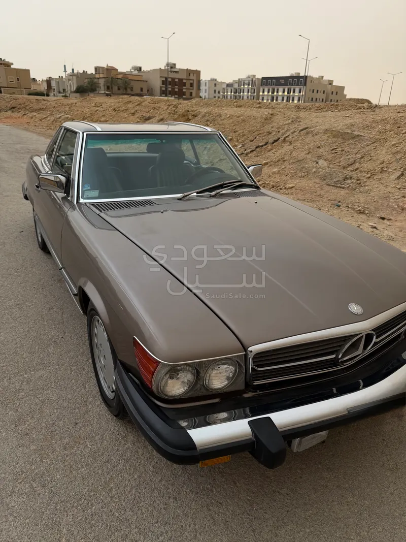 1988 مرسيدس - بنز إس إل 560