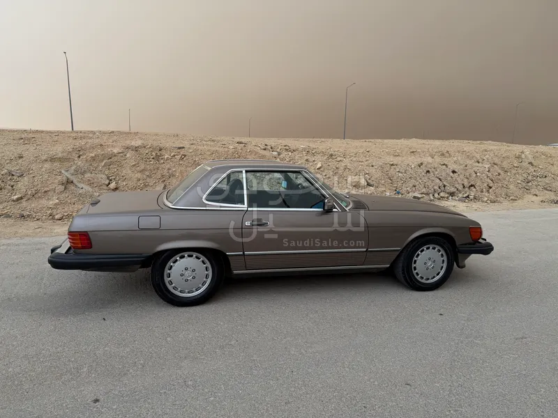1988 مرسيدس - بنز إس إل 560