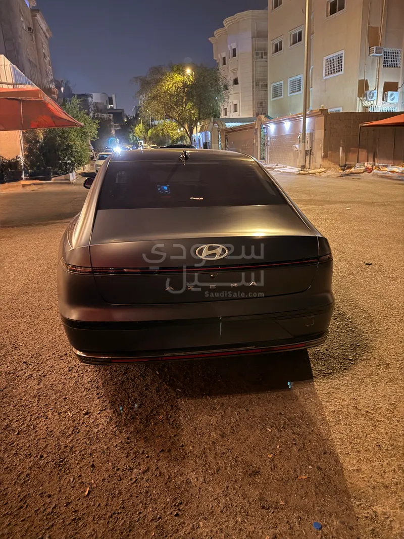 2024 هيونداي ازيرا كاليجرافي