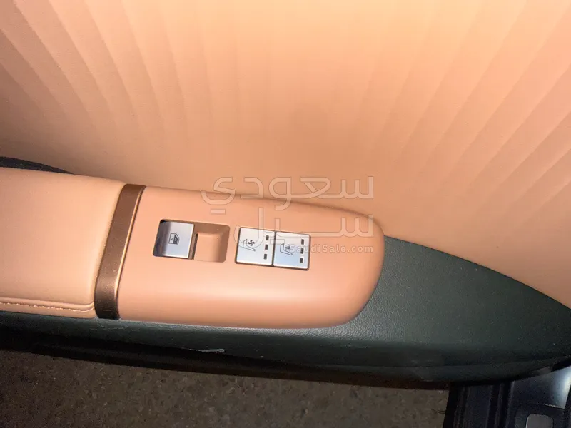 2024 هيونداي ازيرا كاليجرافي