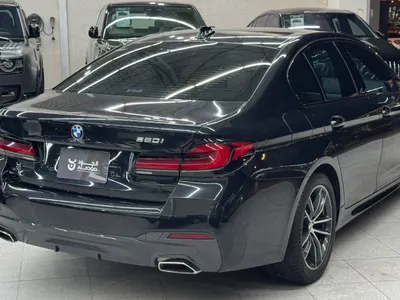 2022 بي ام دبليو الفئة الخامسة 520 أي إم كت