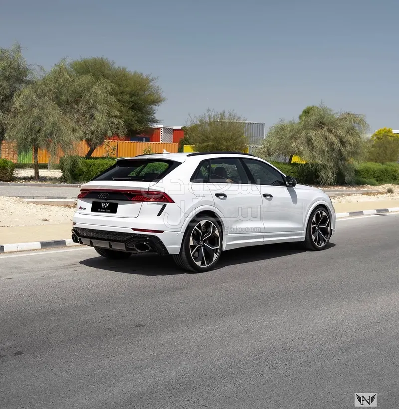 2023 اودي ار اس كيو 8