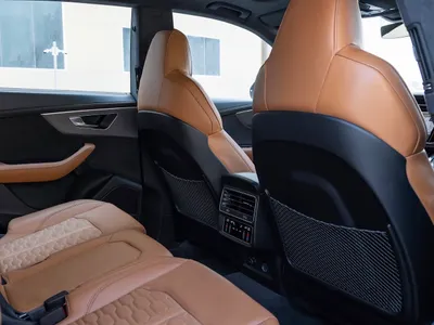 2023 اودي ار اس كيو 8