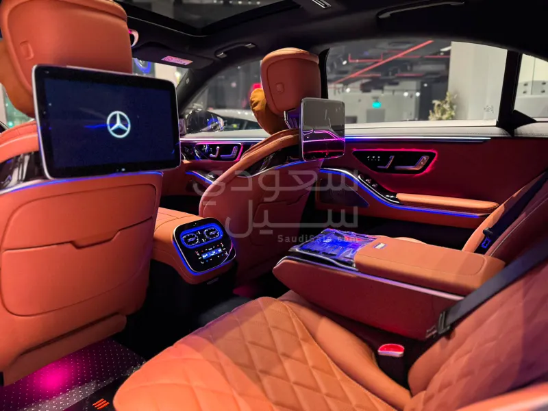 2027 مرسيدس - بنز إس 450