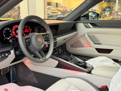 2026 بورش 911 كاريرا اس