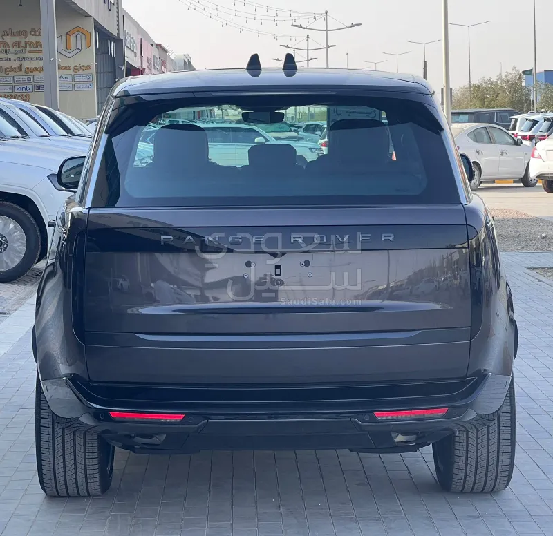 2026 لاند روفر رينج روفر اتش اس اي