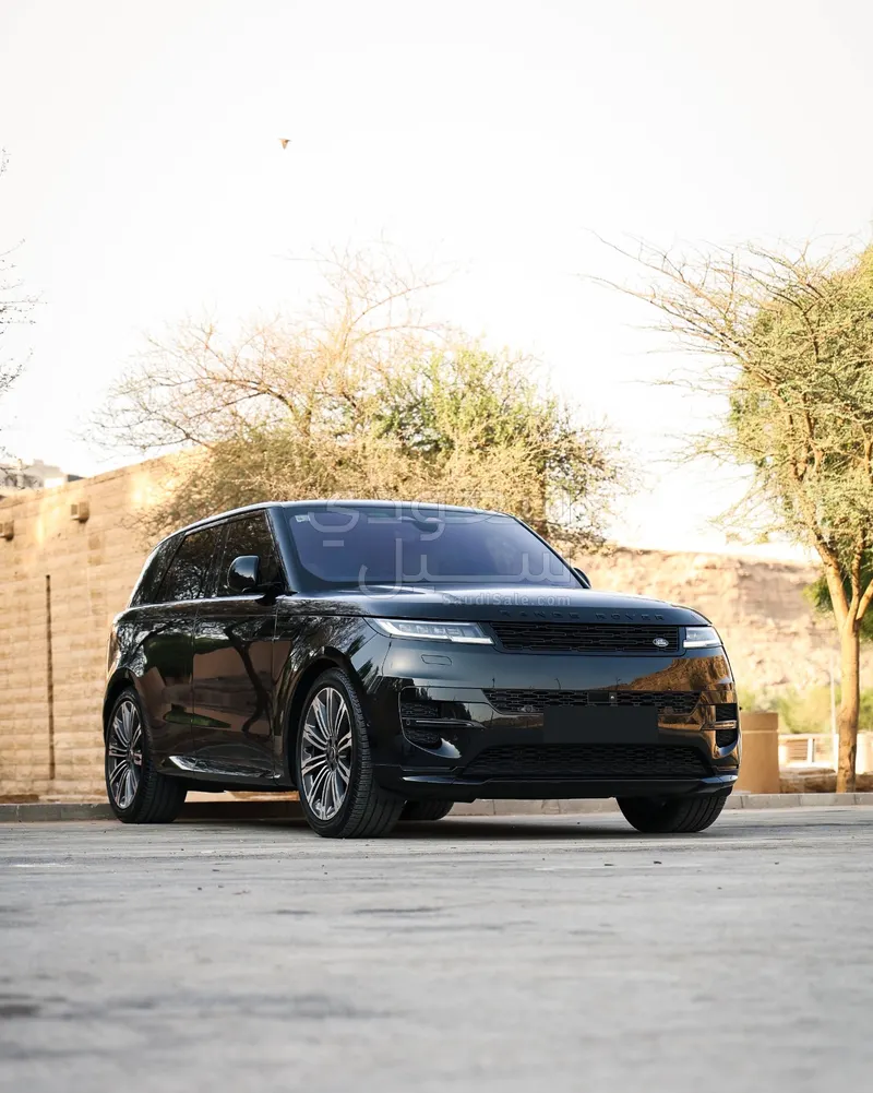 2023 لاند روفر رينج روفر سبورت اس اي دايناميك