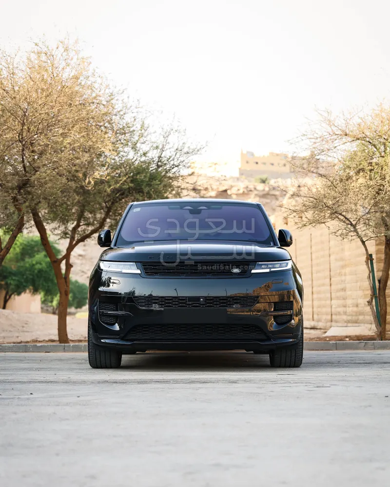 2023 لاند روفر رينج روفر سبورت اس اي دايناميك