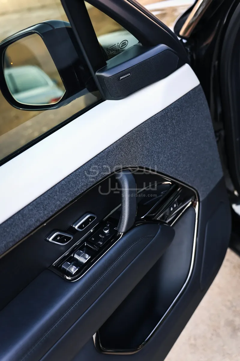 2023 لاند روفر رينج روفر سبورت اس اي دايناميك