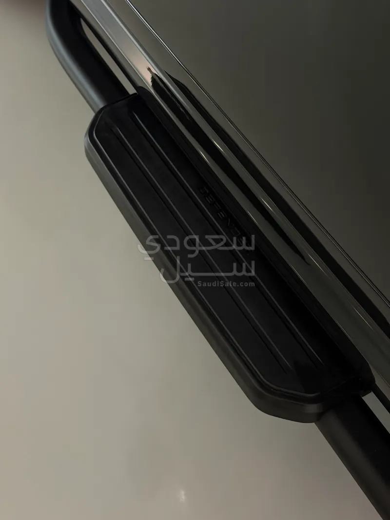 2023 لاند روفر ديفيندر 90 اس اي
