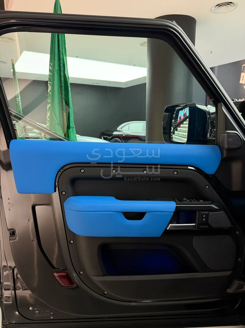 2023 لاند روفر ديفيندر 90 اس اي