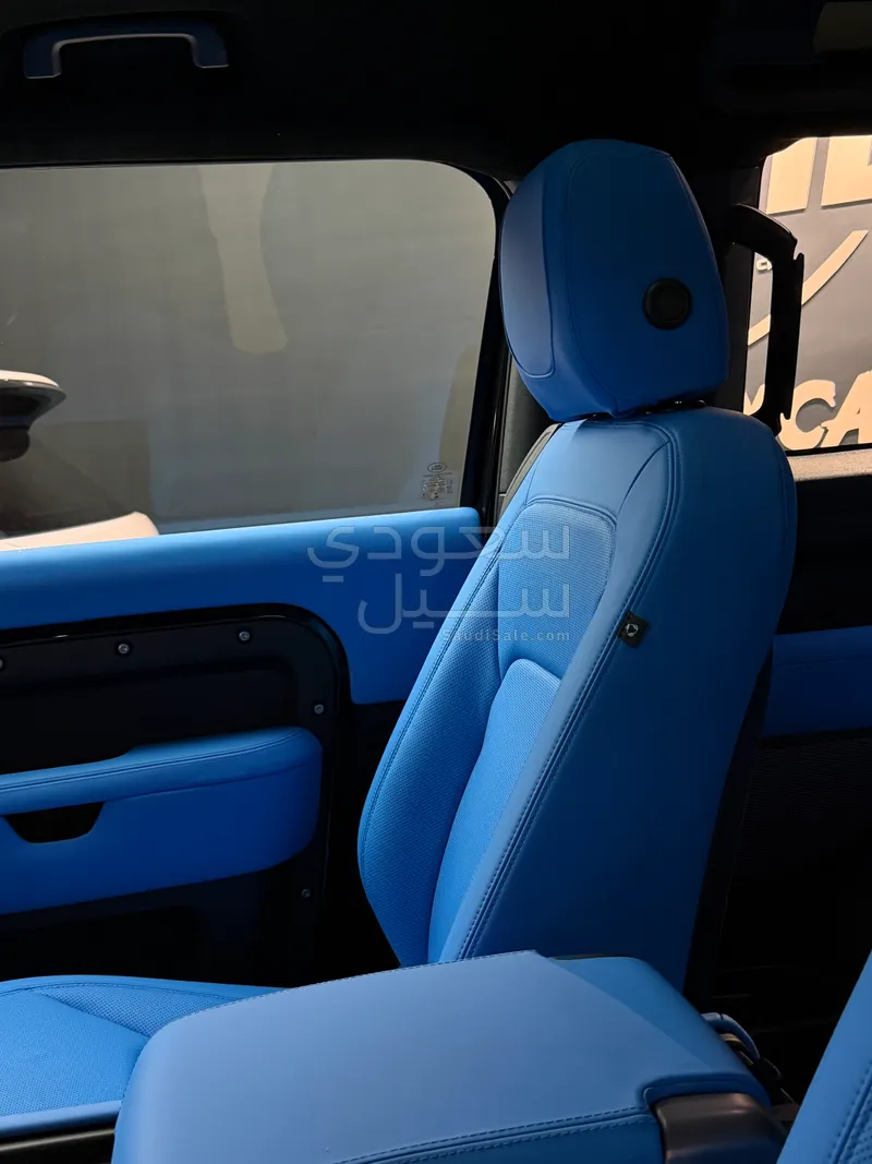 2023 لاند روفر ديفيندر 90 اس اي