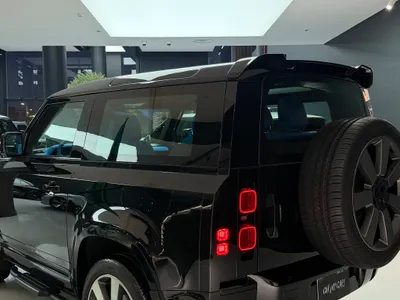 2023 لاند روفر ديفيندر 90 اس اي