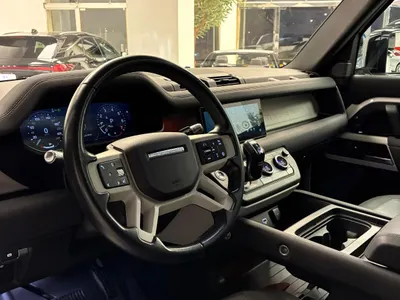 2020 لاند روفر ديفيندر 110 اس