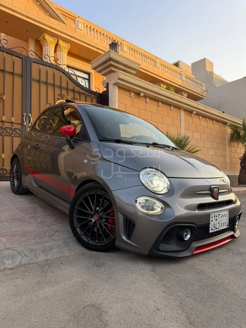 2023 فيات ابارث 595 كومبيتزيون