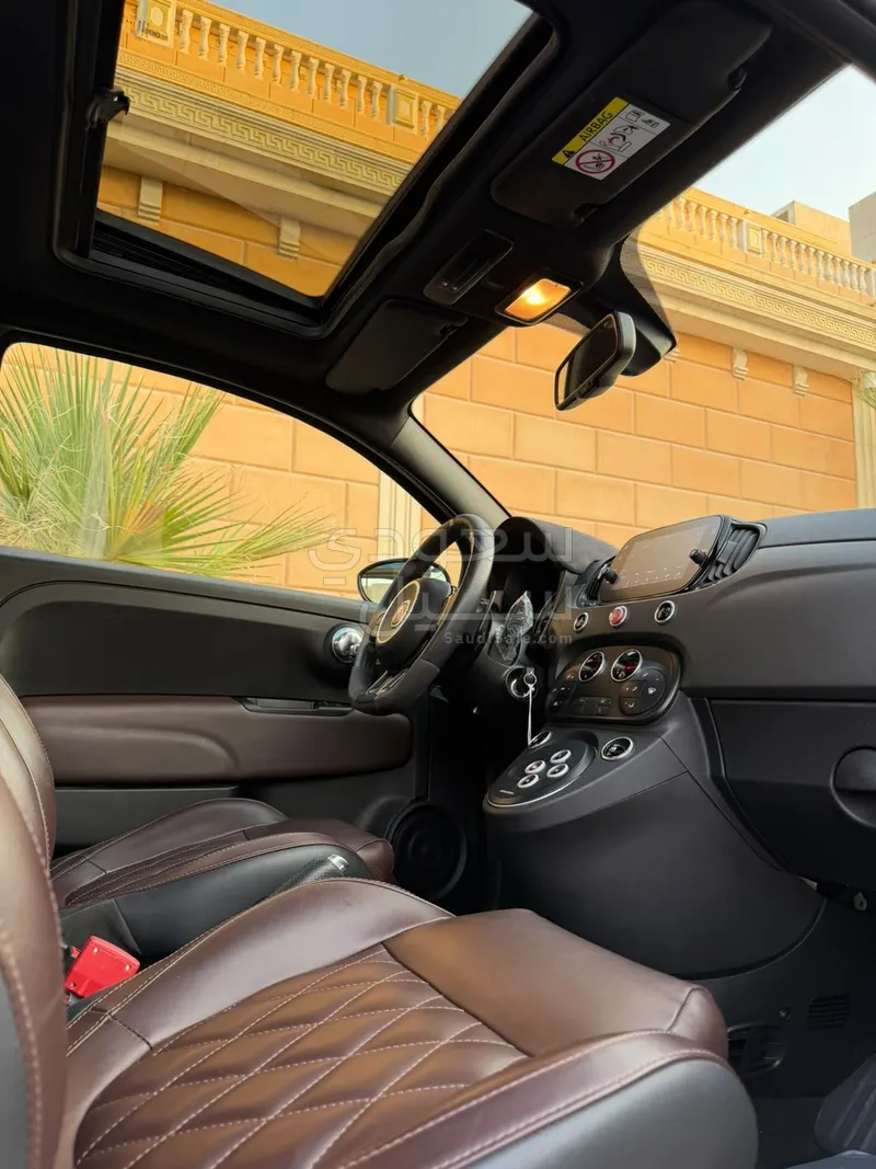 2023 فيات ابارث 595 كومبيتزيون