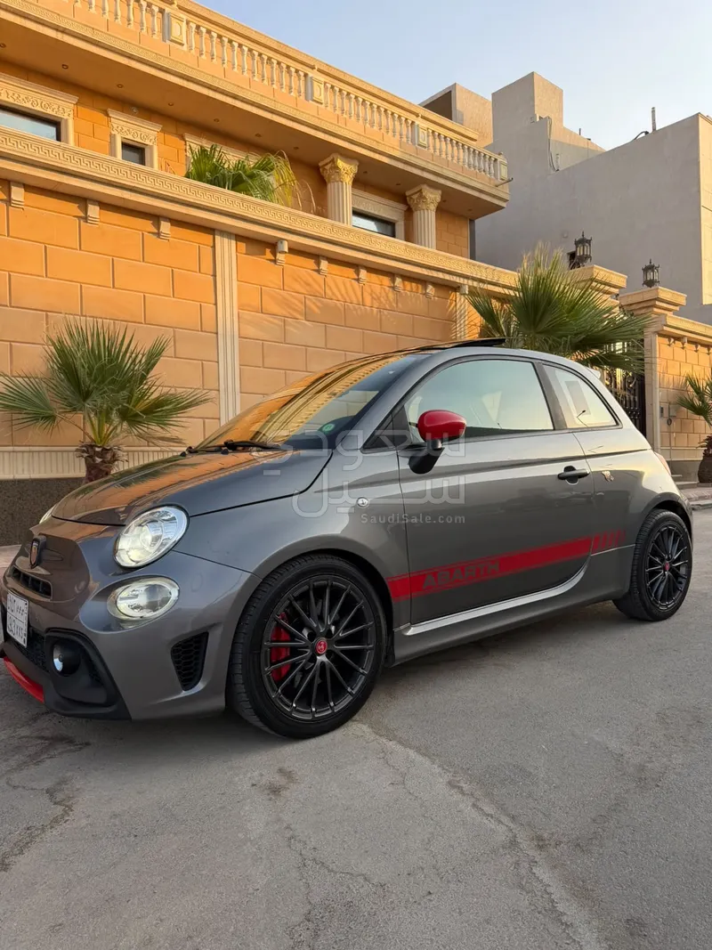 2023 فيات ابارث 595 كومبيتزيون