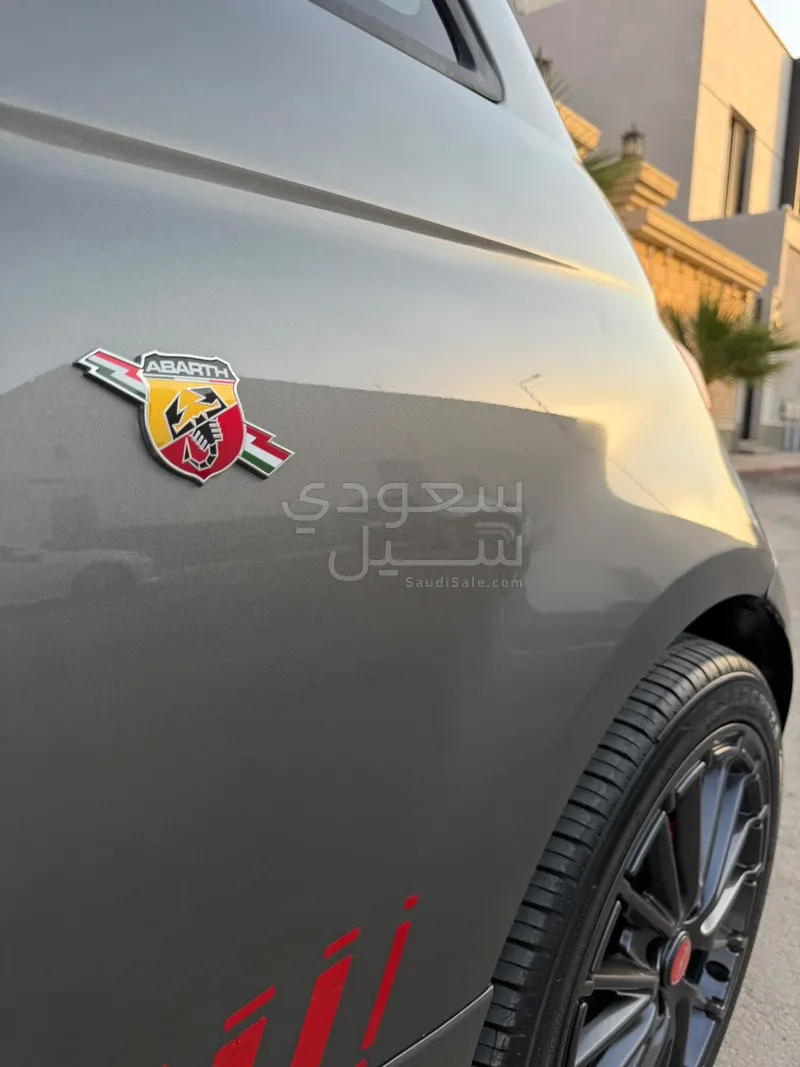 2023 فيات ابارث 595 كومبيتزيون