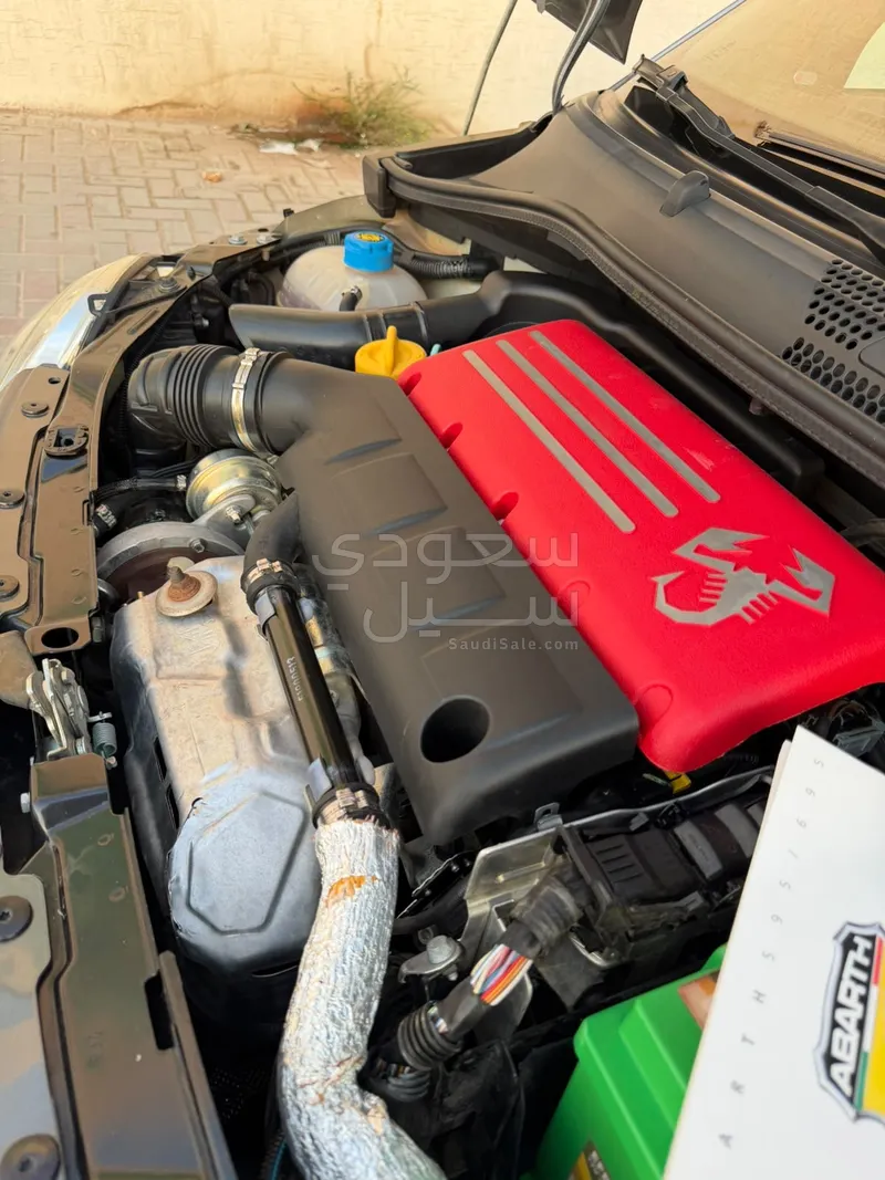 2023 فيات ابارث 595 كومبيتزيون
