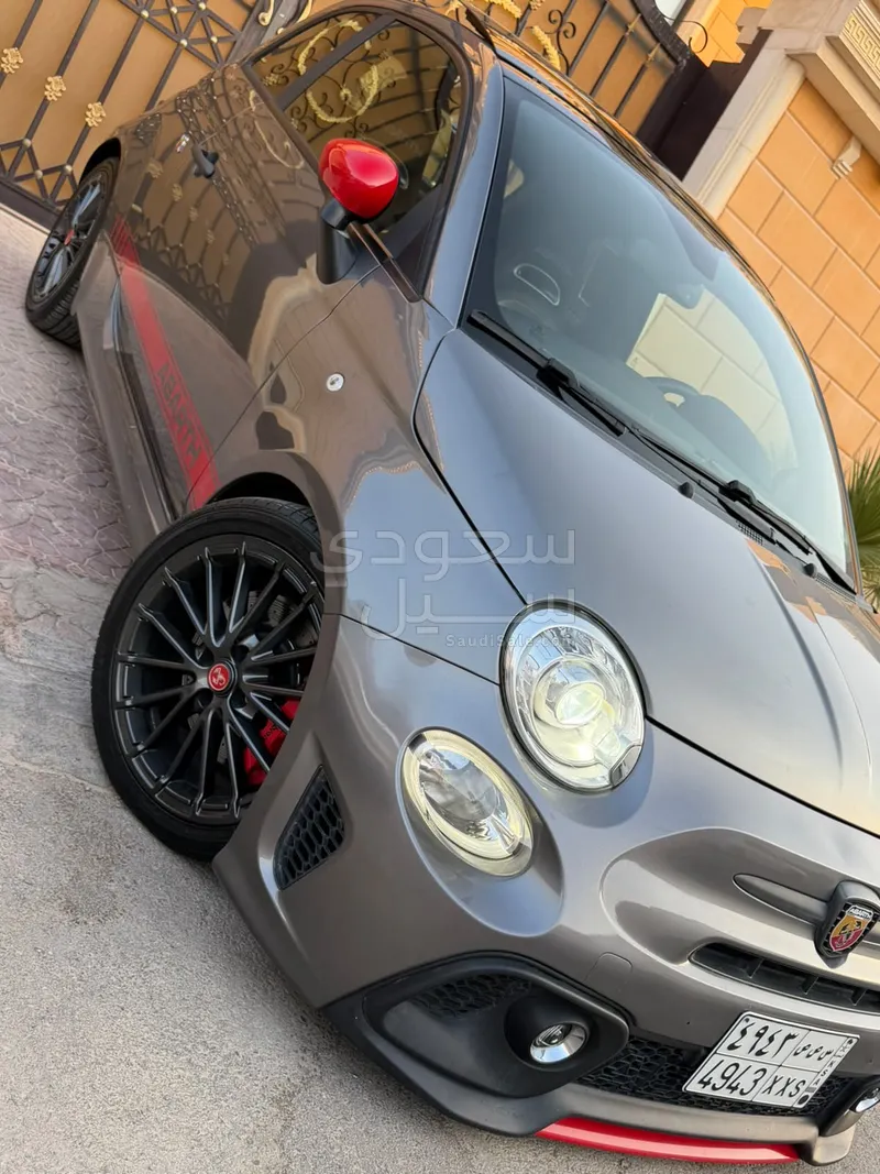 2023 فيات ابارث 595 كومبيتزيون