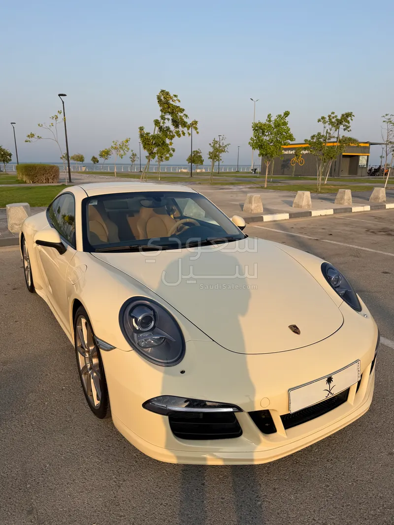 2012 بورش 911 كاريرا