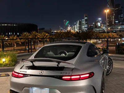 2025 مرسيدس - بنز جي تي 63إس